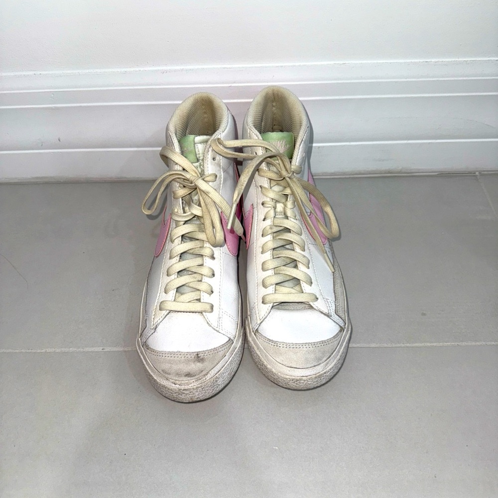 Women Nike Blazers
